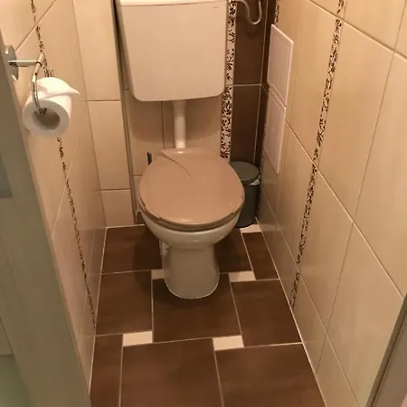 Apartment Romantic-downtown-free Parking