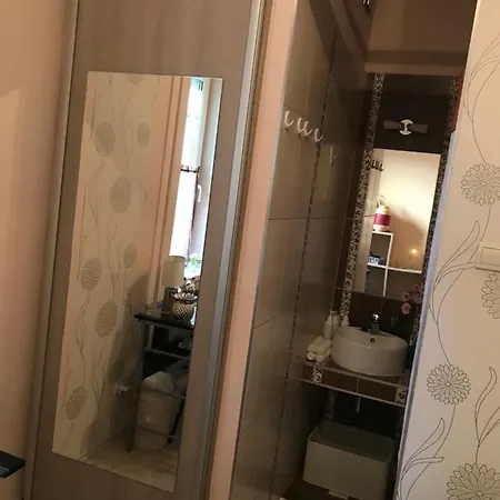 Apartment Romantic-downtown-free Parking Szeged